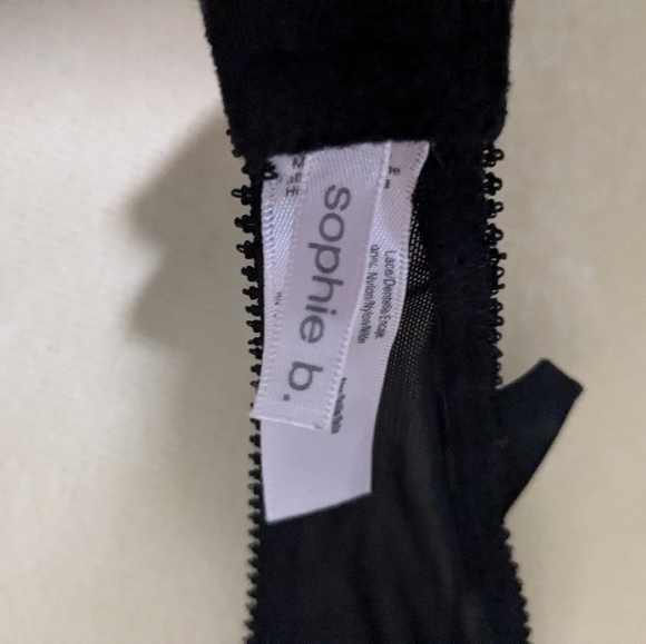 SOPHIE White and Black Lace Padded Bra Size 34B - Picture 11 of 14